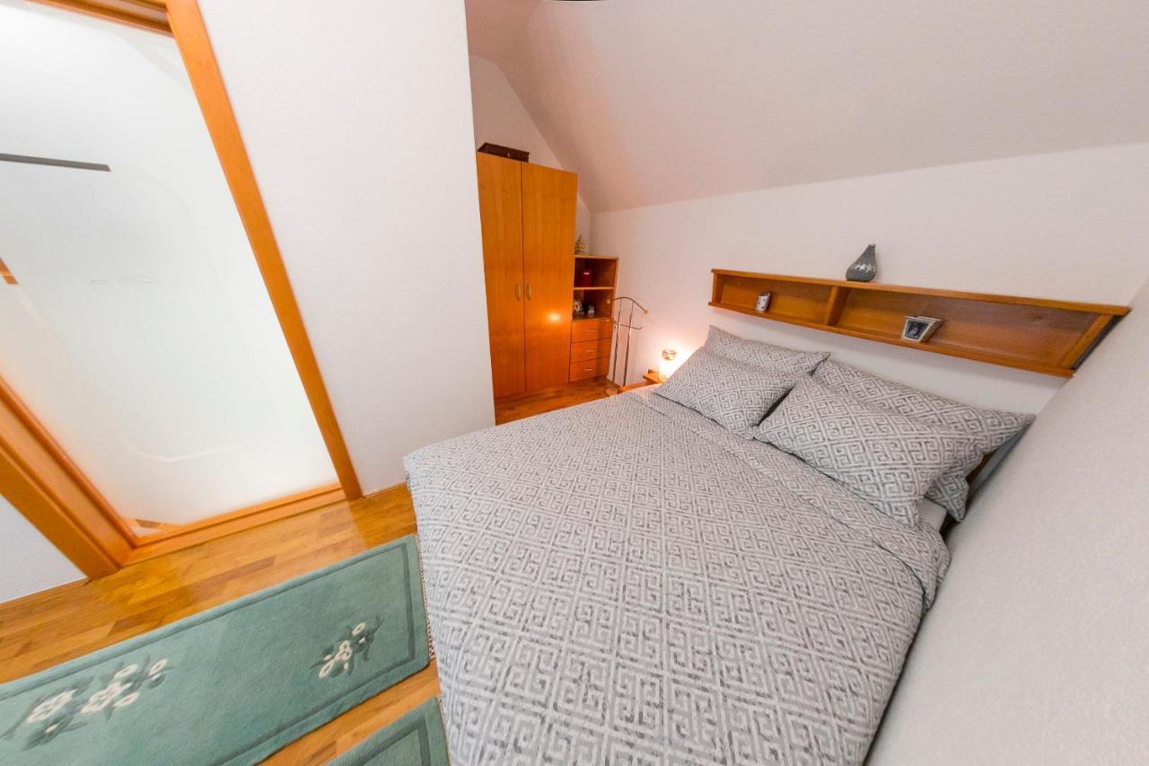 Holiday Home Villa Sara Біхач Екстер'єр фото