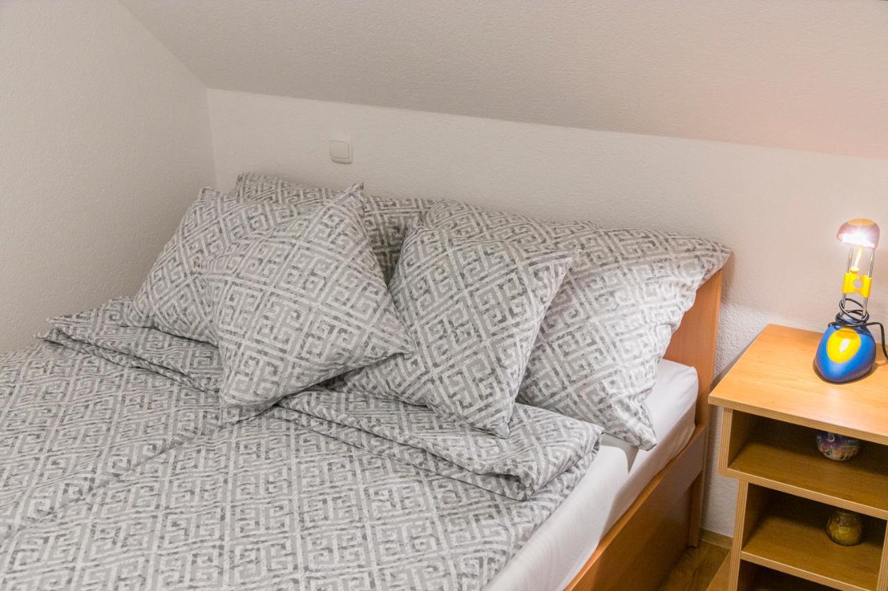 Holiday Home Villa Sara Біхач Екстер'єр фото