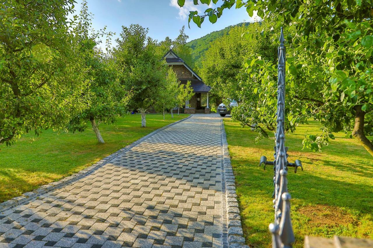 Holiday Home Villa Sara Біхач Екстер'єр фото