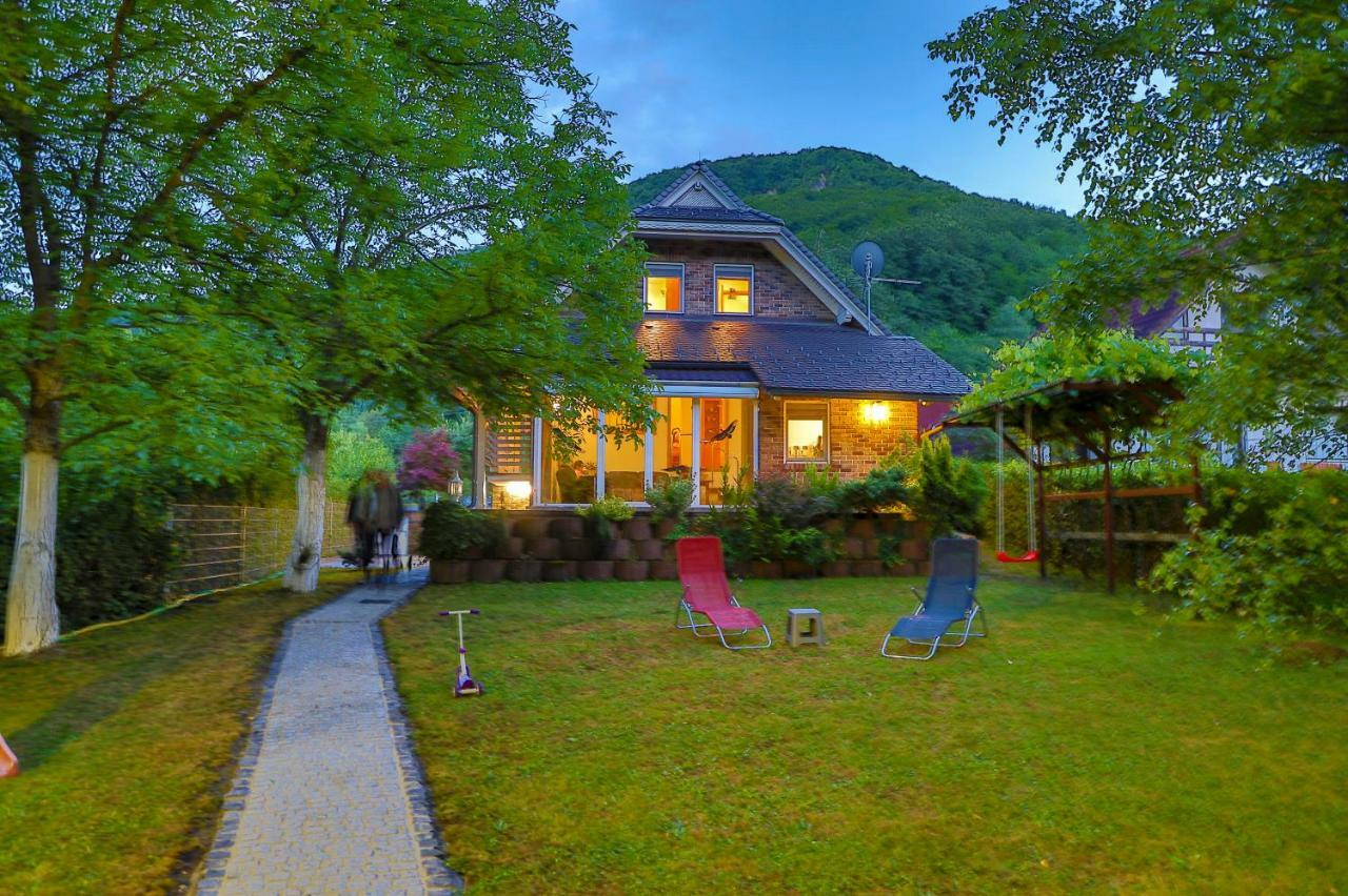 Holiday Home Villa Sara Біхач Екстер'єр фото