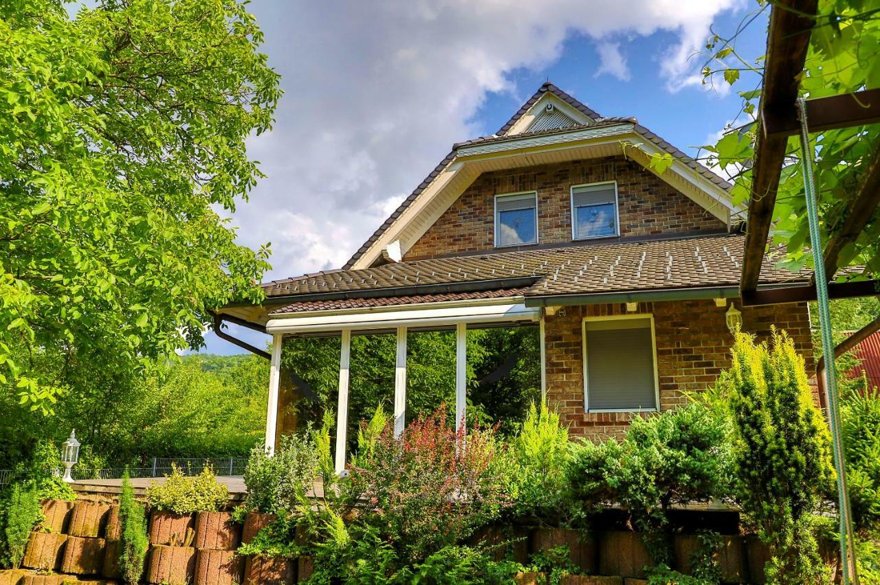 Holiday Home Villa Sara Біхач Екстер'єр фото